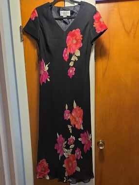 Evan Picone Black Maxi Dress with Pink & Coral Floral Print